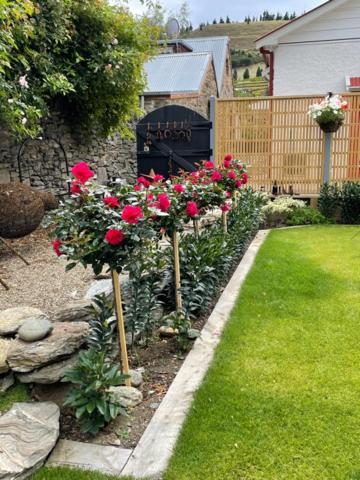 Miners Lane Guest House Клайд Екстериор снимка